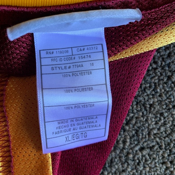 NBA Cleveland  James Jersey size XL - Picture 10 of 15